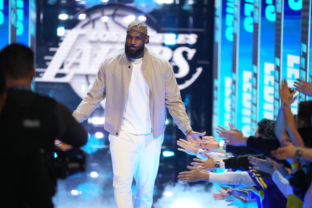 体育经济不 体育经济不