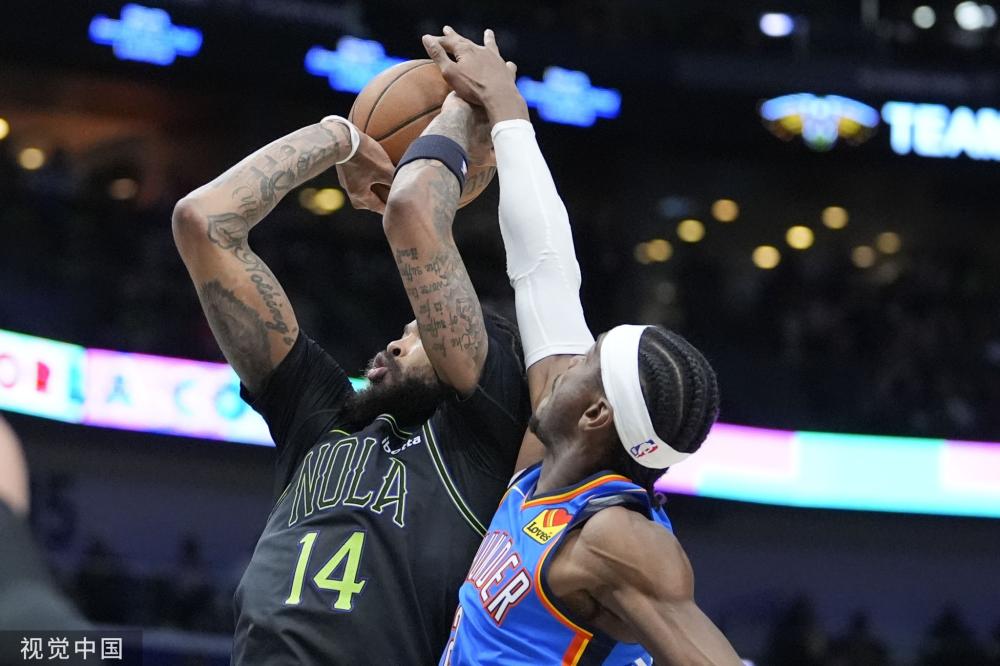 推动球队向 推动球队向