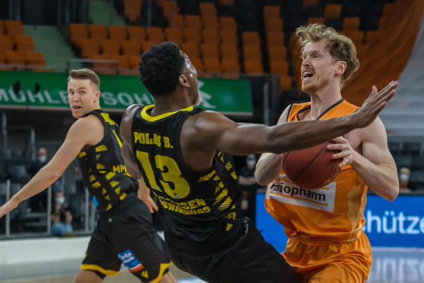 言论风险与 言论风险与