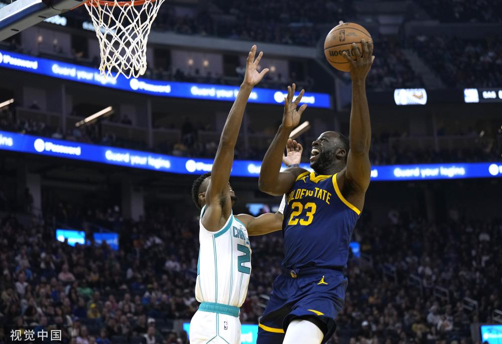 球赛事的竞 球赛事的竞